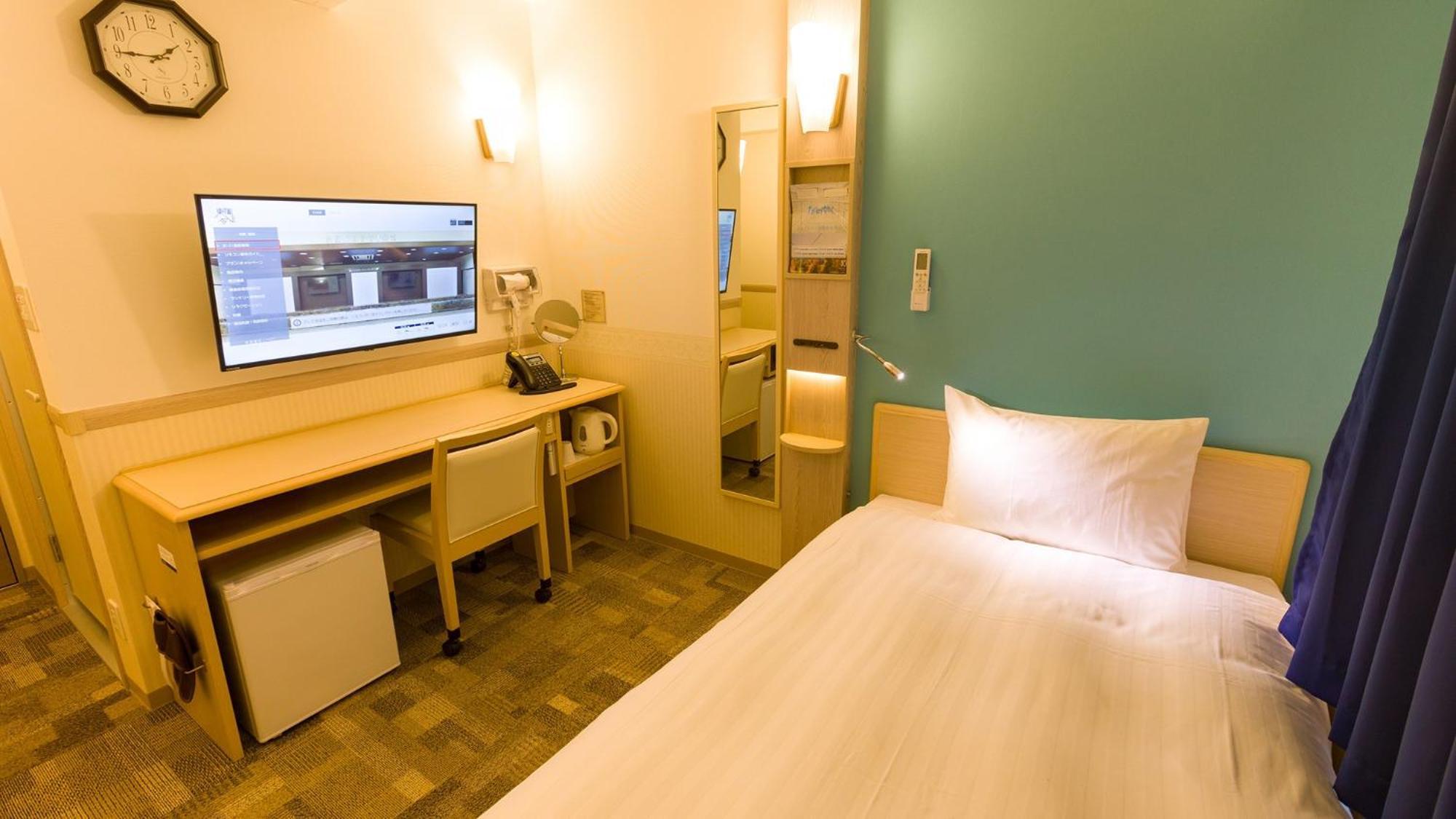 Toyoko Inn Marugame Ekimae Zimmer foto