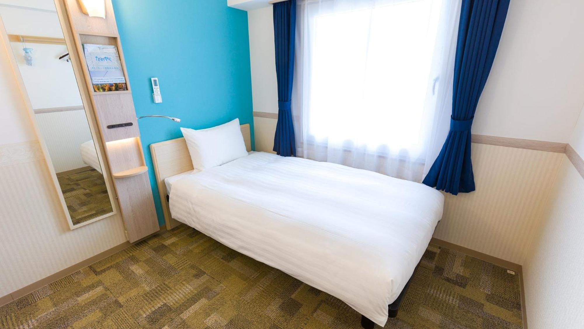 Toyoko Inn Marugame Ekimae Zimmer foto